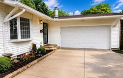 376 Wallace Drive, Berea, OH 44017