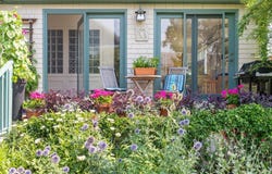 17 Sutton Ave, Salem, MA 01970