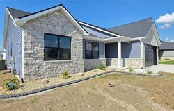 324 George Bush Boulevard, Troy, IL 62294