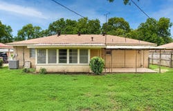 1604 S Dakota, Pine Bluff, AR 71603
