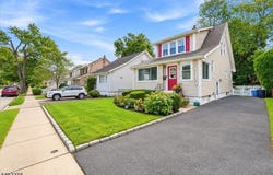 53 Seneca Ave, Dumont Boro, NJ 07628-2728