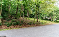17-19 EASTWOOD Drive, CARLISLE, PA 17015