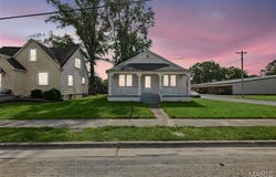 115 W Mascourtah, Okawville, IL 62271