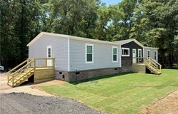 39 Parker Dr, Phenix City, AL 36875