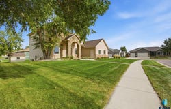 2612 S Camden Ave, Sioux Falls, SD 57106