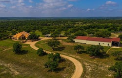 587 County Road 105, Hamilton, TX 76531