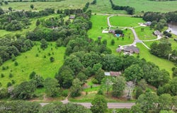 Hwy 13, Mendenhall, MS 39114