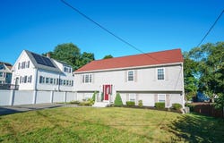 39 Mulberry St, Brockton, MA 02302