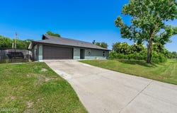 2817 Yule Tree Drive, Edgewater, FL 32141