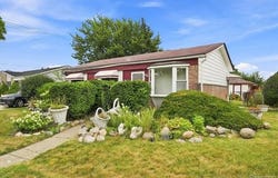 218 Gage Street, Pontiac, MI 48342