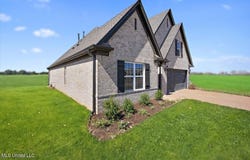 13758 Jack Thomas Boulevard, Olive Branch, MS 38654