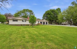 1305 N Kniss Ave, Luverne, MN 56156