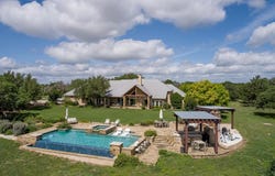 395 Bluff Creek Rd, Center Point, TX 78010