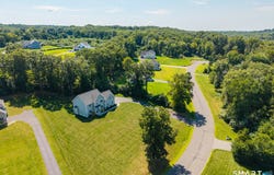 23 Salmon Run, East Hampton, CT 06424