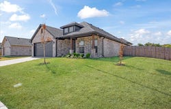 2132 Gabriel Drive, Sherman, TX 75092
