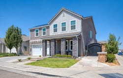 697 Expedition Way, Madera, CA 93636