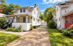 1225 Murray Avenue, Akron, OH 44310