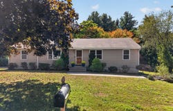 12 Sunset Avenue, Derry, NH 03038