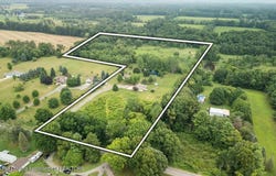 5269 Dutch Road, Leslie, MI 49251