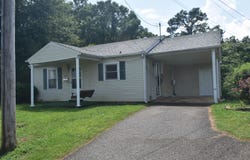 616 CIRCLE HILL Dr, Selmer, TN 38375
