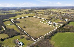 Brokenbow Road, Buffalo, MO 65622