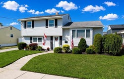 710 N Burghley Ave, Ventnor, NJ 08406