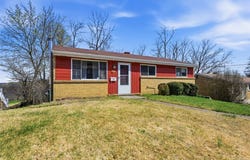 106 Westminster Dr, Penn Hills, PA 15147