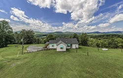 3684 VIRGINIA Ave, Goshen, VA 24439