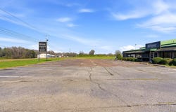 789 TENNESSEE St, Bolivar, TN 38008-2441