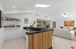 14236 Margate St, Sherman Oaks, CA 91401