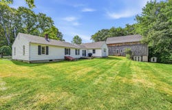 16 E Neck Road, Nobleboro, ME 04555