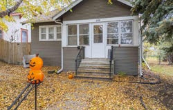 2528 N 49th Street, Omaha, NE 68104