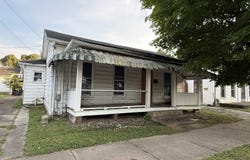 653 3rd Ave, Gallipolis, OH 45631