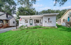 909 Pershing Drive, Wauconda, IL 60084