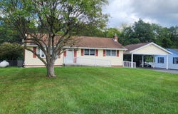 2351 EAGLE SCHOOL RD, MARTINSBURG, WV 25404