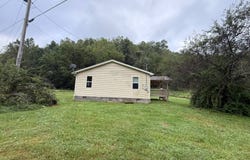 456 Walker Creek Rd, Chloe, WV 25235