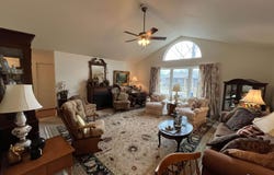 460 Bethel Avenue, Mammoth Spring, AR 72554