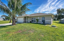 2035 NE 8th Place, Cape Coral, FL 33909