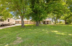 2080 State Route 14, West Plains, MO 65775