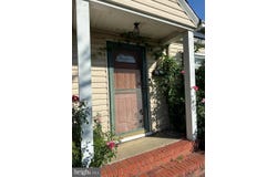 827 E DIVISION Street, DOVER, DE 19901