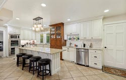 808 E SAVANNAH Dr, Sandy, UT 84094