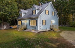 107 Dorr Road, Wiscasset, ME 04578