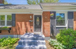 1317 RIDGE CIR, WAYNESBORO, VA 22980