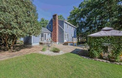 145 County Road, Bedford, NH 03110