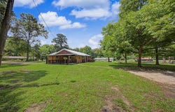 508 Miller Street, Broaddus, TX 75929