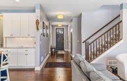 16872 Eagleview Drive, Lakeville, MN 55044