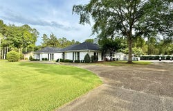 1109 Keith Way, Selma, AL 36701