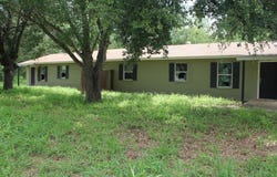723 W BRAZOS ST, Pearsall, TX 78061