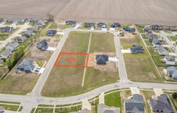 409 Manor Hill Drive, Chatham, IL 62629