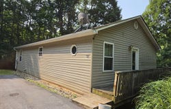 97 Cedar Bluff LN, Hardy, VA 24101
